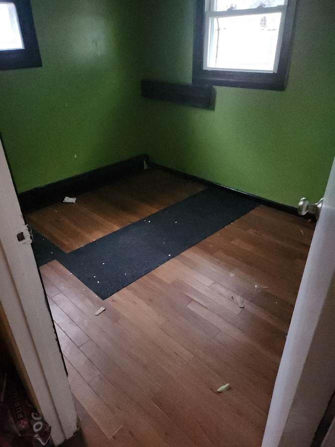 Teal's room