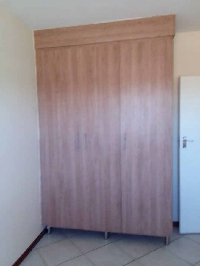 Dee's room