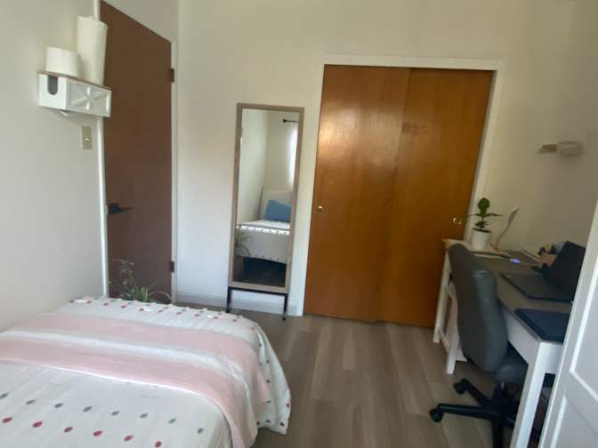 Mia's room