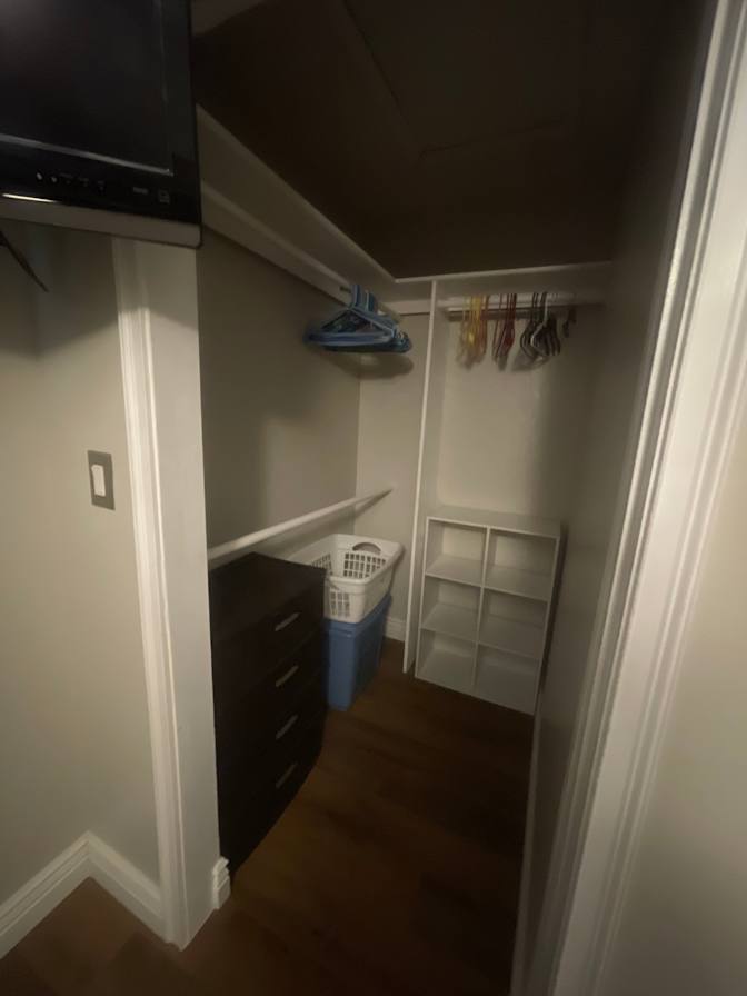 Ren's room