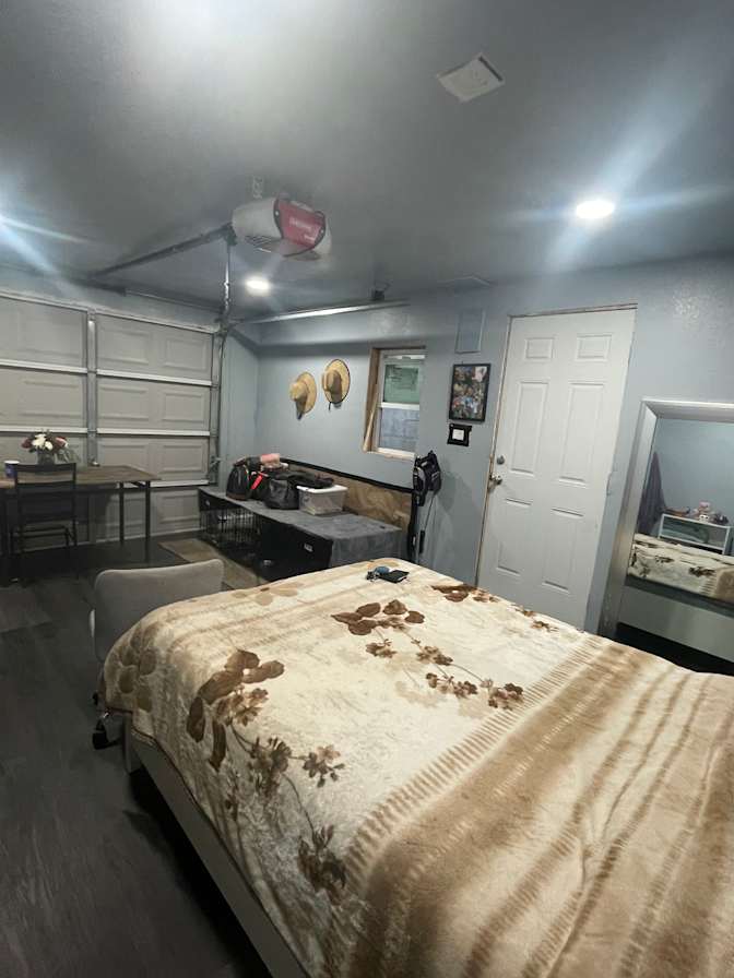 Jose's room
