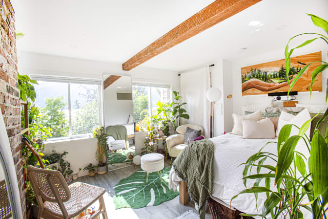 Peter's room