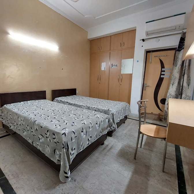 Mudit Sundli's room