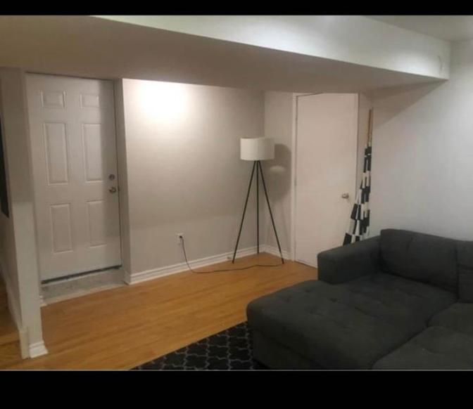 Manal Qureshi's room