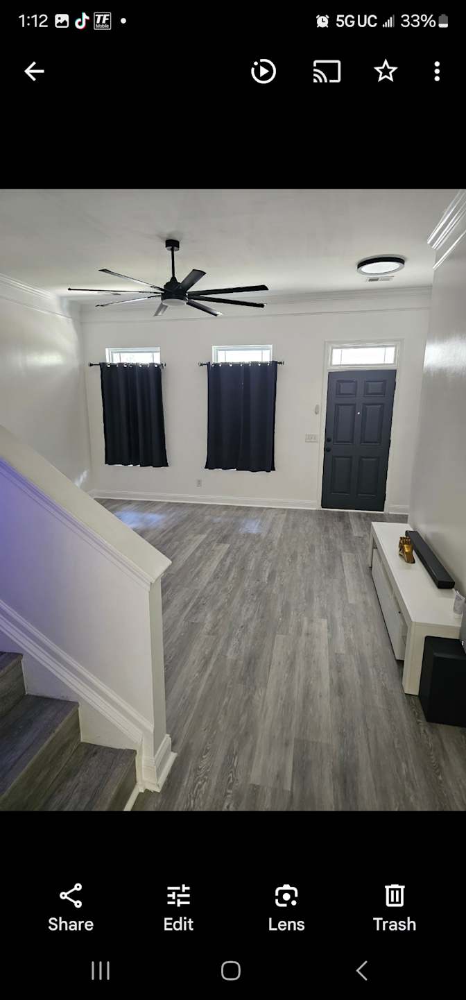 Francisco's room