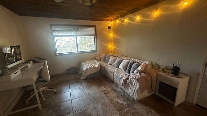 Nichoel's room