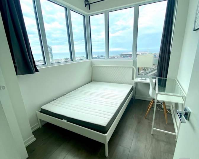 Aki's room