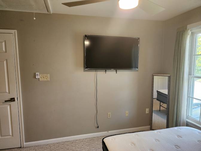 Enrique's room
