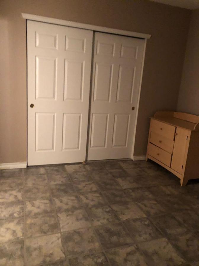 Azita's room