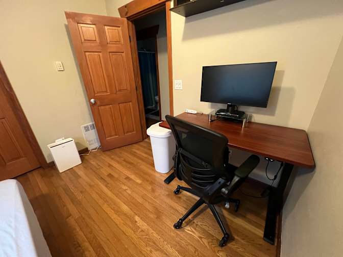 Jon's room