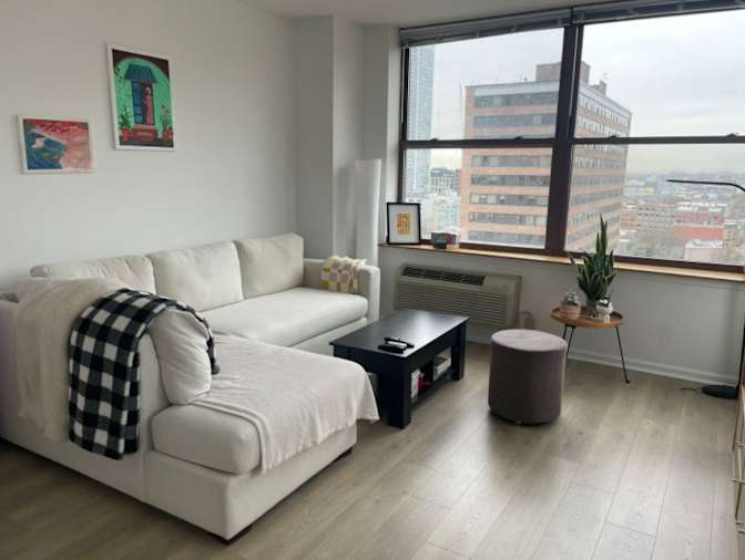 Gaurav Khatri's room