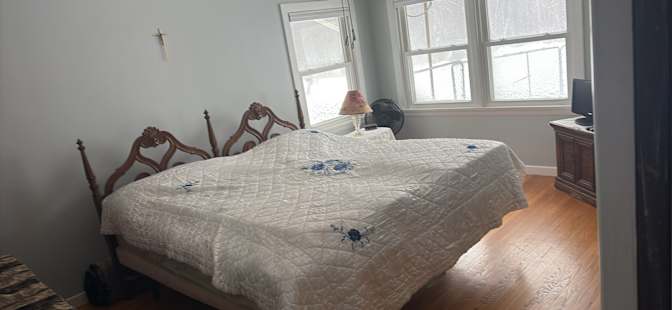 Linda's room