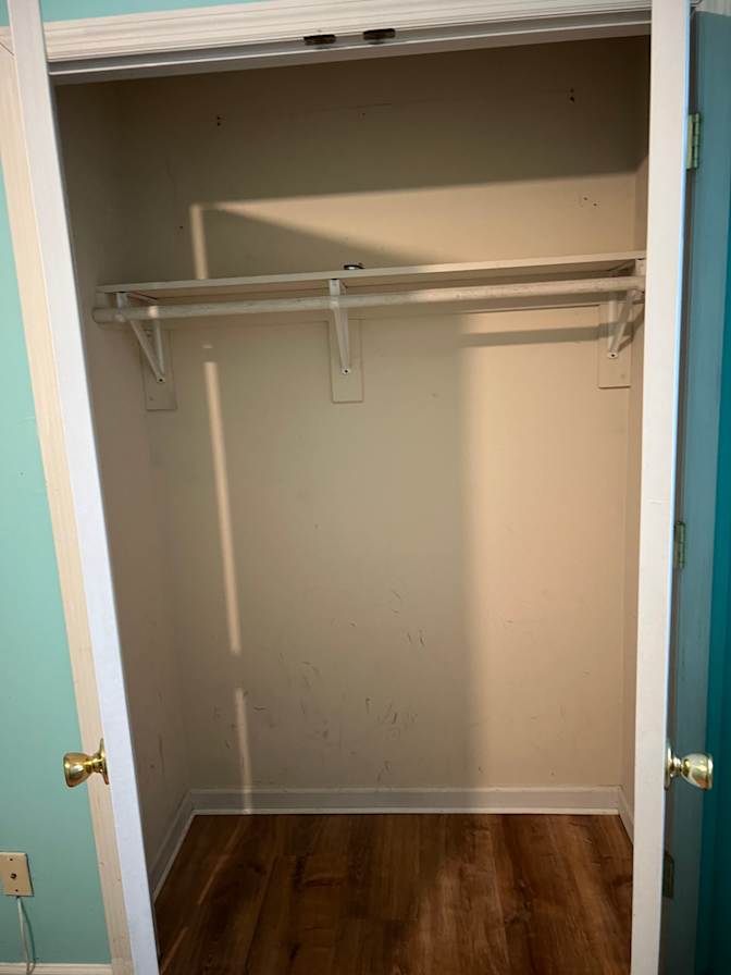 Jen's room