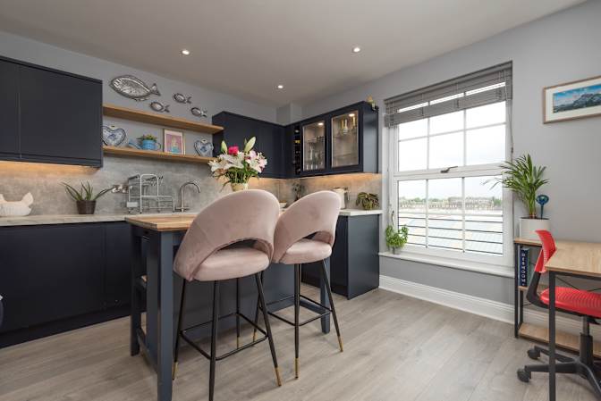 Jasmin Bouverie's room