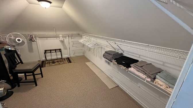 YASMINE's room