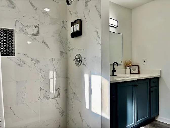 Alcove Rooms's room