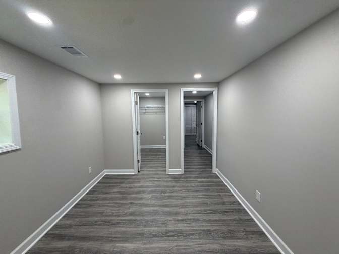 Alcove Rooms's room