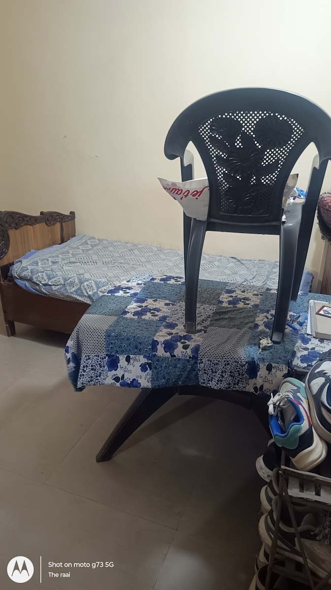 Raai's room