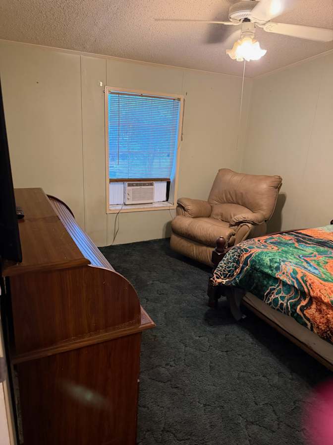 Bill's room