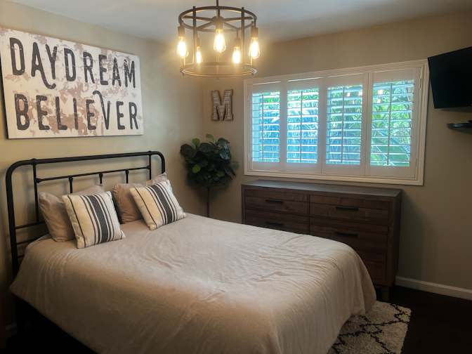 Lesley's room