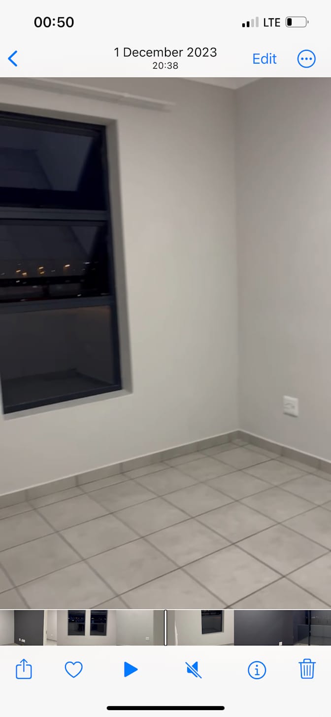 Ayandisa's room