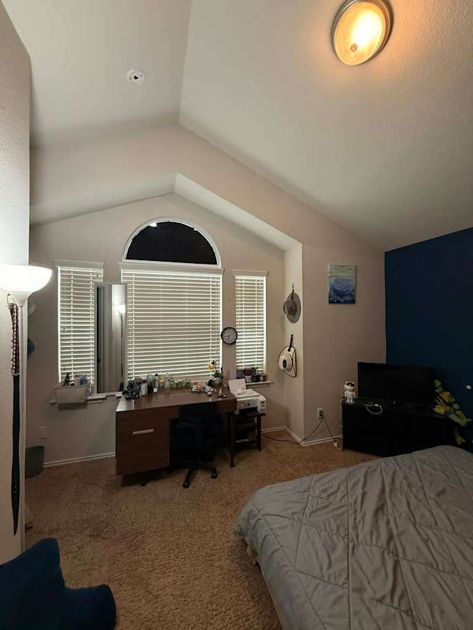 Courtney's room