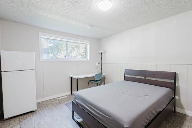 Max's room