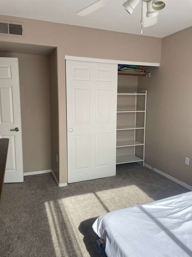 Hovig's room