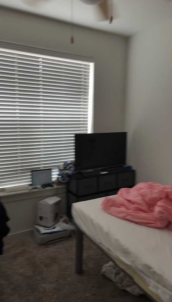 Azelyah's room