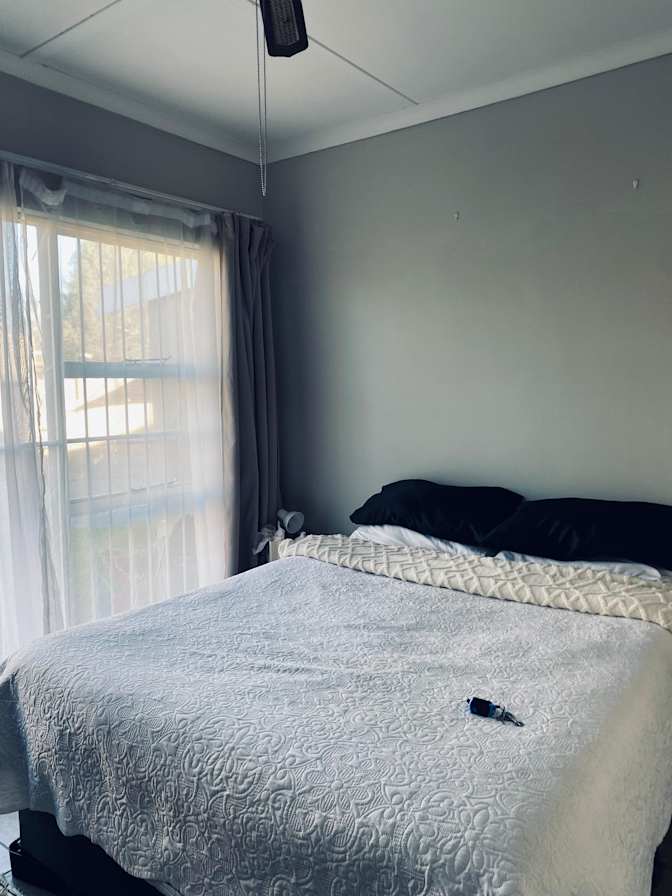 Aurental's room