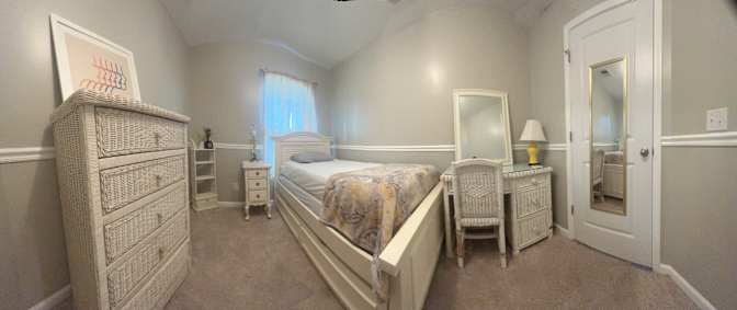 Room for Rent's room