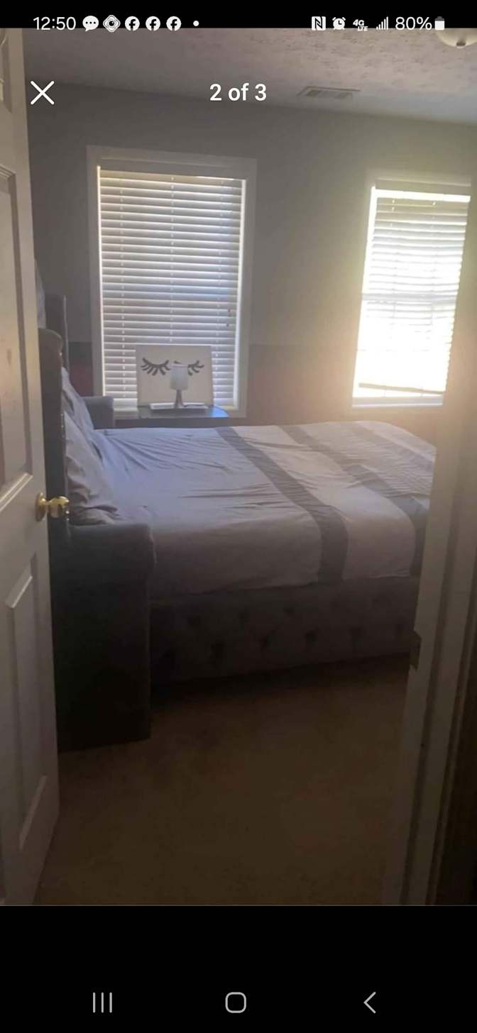 Latoya domeanell profit's room