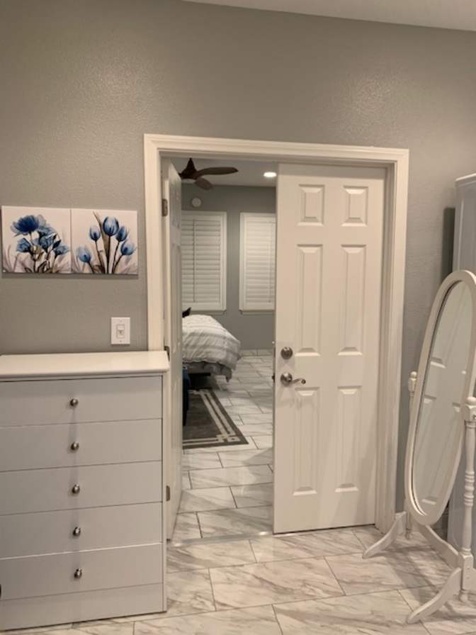 Joy’s  Rentals's room