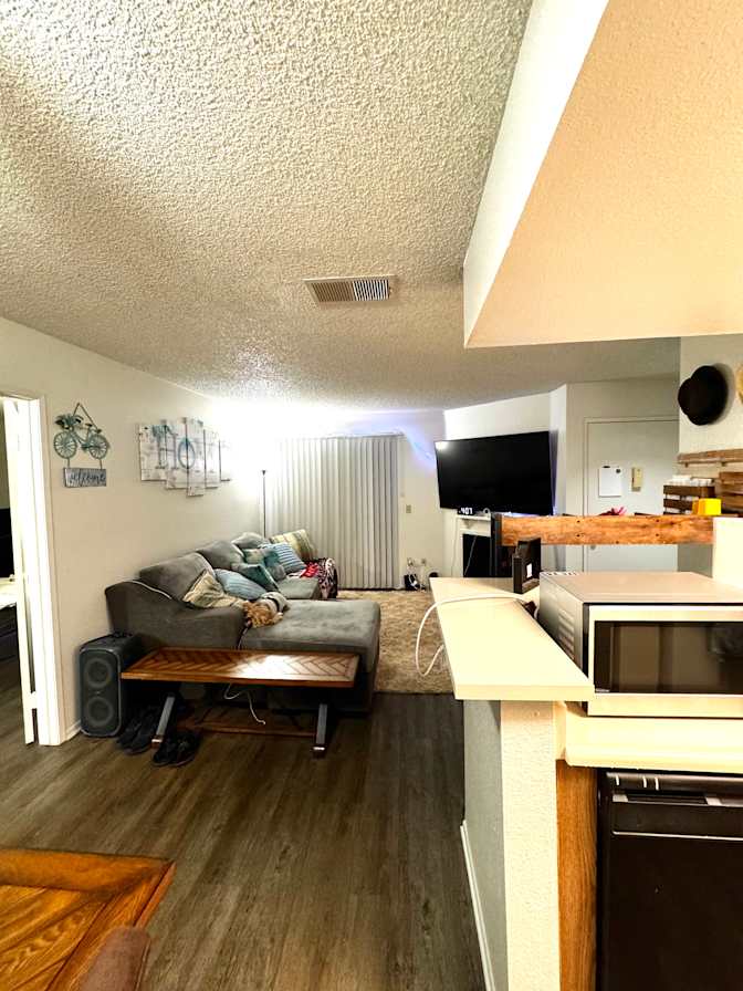 Golden's room