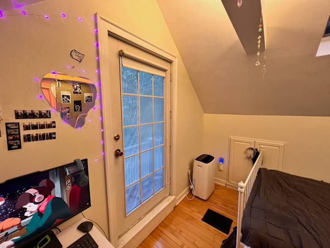 STEVE's room