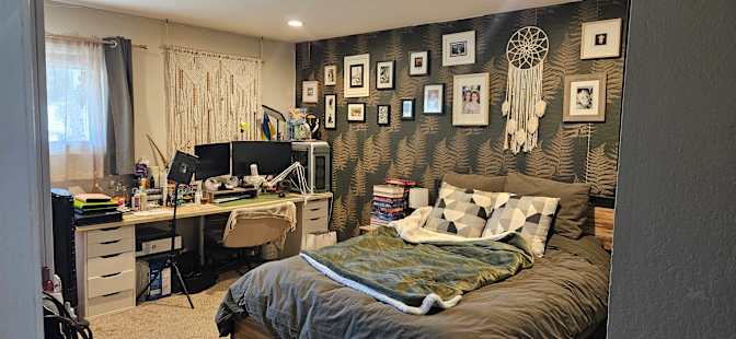 Jenn's room