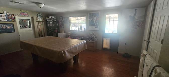 Lee's room