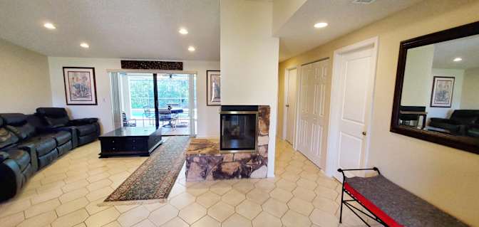 Jason Bryan, Realtor's room