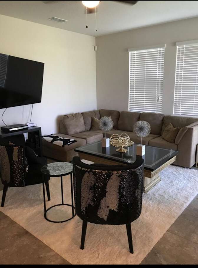 Merri Tabor's room