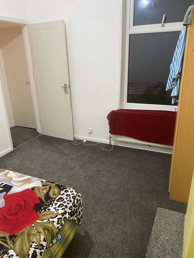 Kaur's room