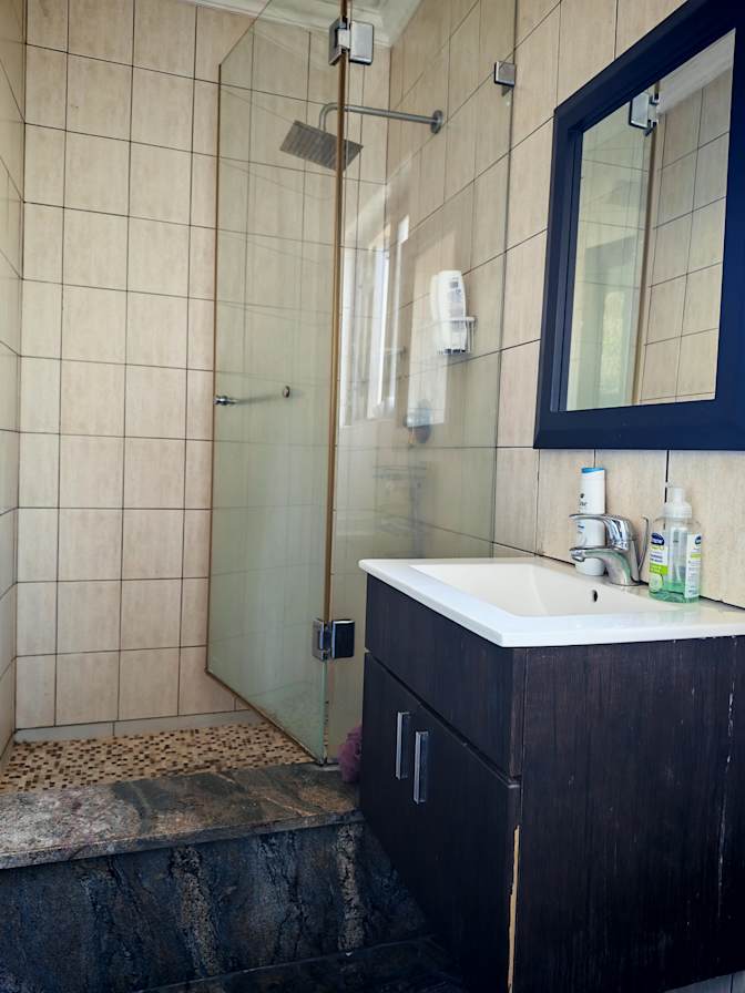 MS VINETTE JOOSTE's room