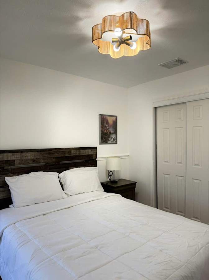 QUYNH's room