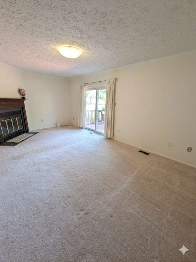 Nice Home's room
