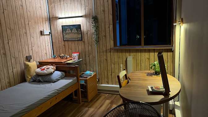Dave's room