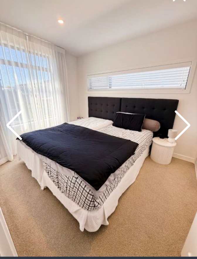 Felicity's room