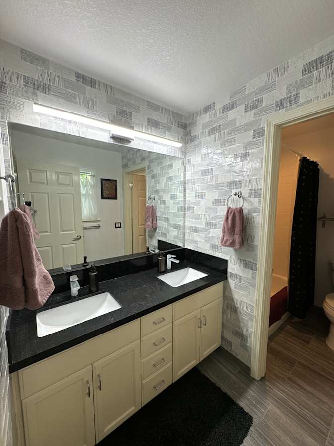 Scarlett's room