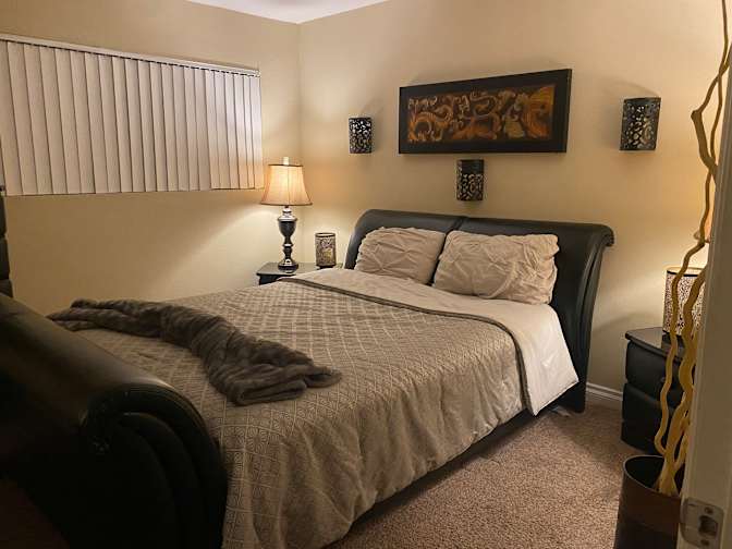 Paris's room