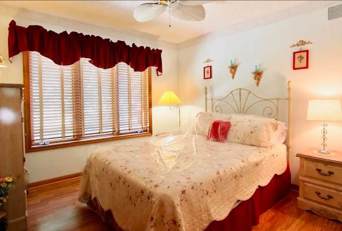 Mina's room