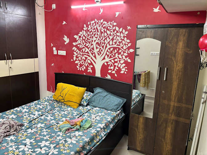 Oviya's room