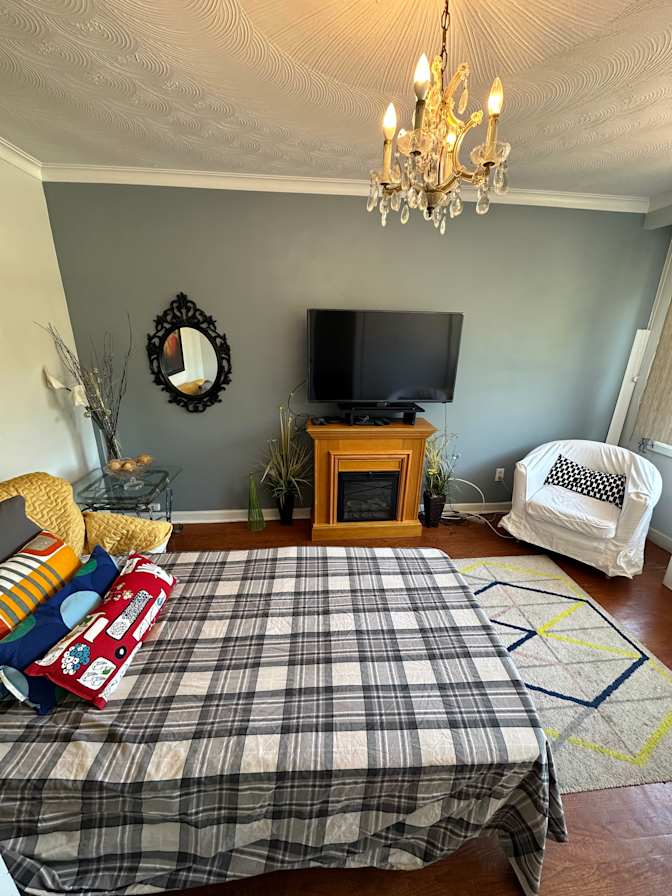 Doris's room